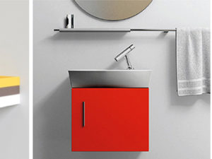 Baño blanco con toques de color