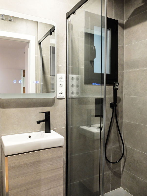 Reforma integral de piso - habitación de invitados con baño